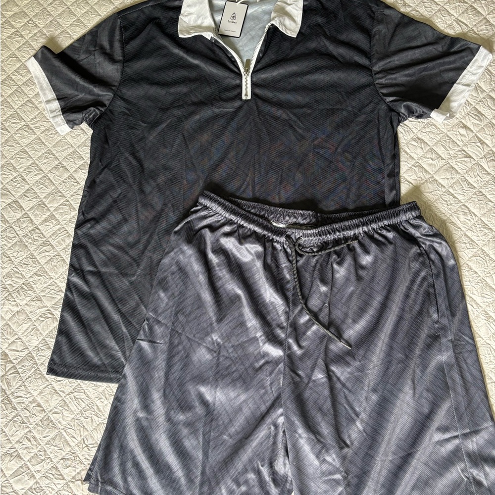 Light weight 2 piece men’s short set